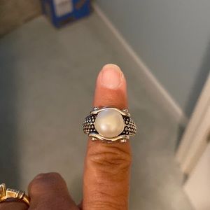 Beautiful pavé pearl ring